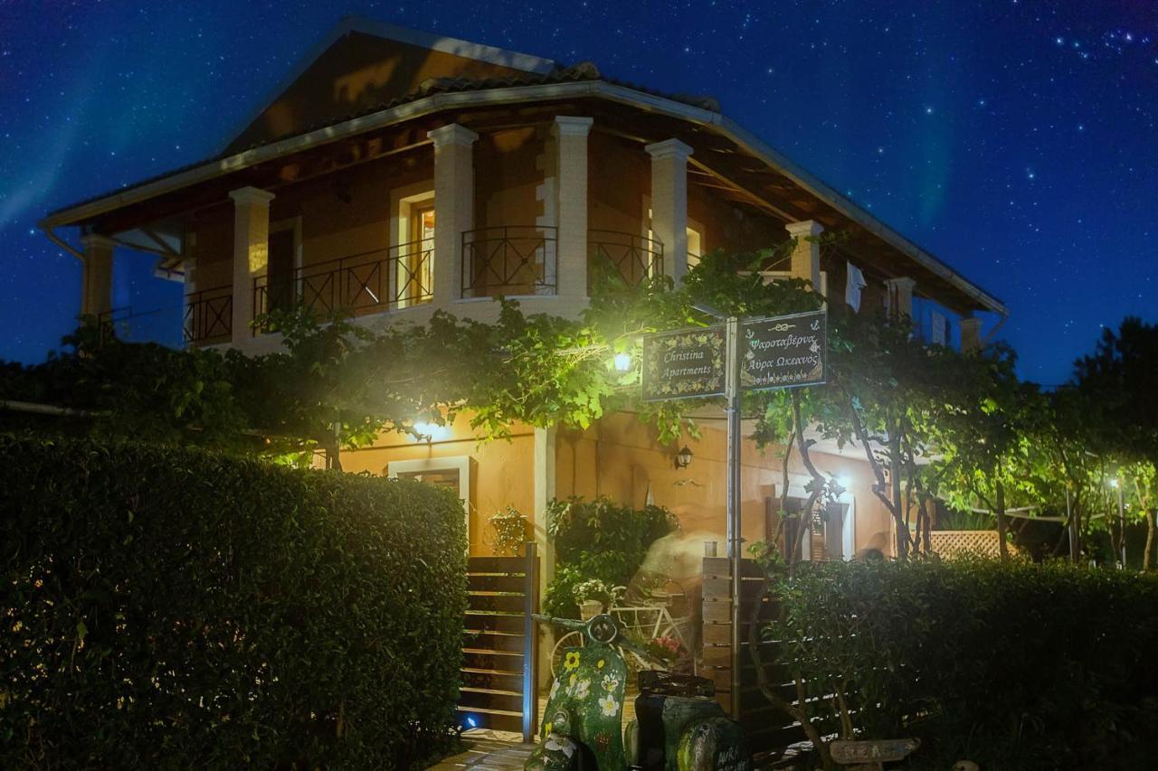 Christinas Lofts Apartamento Ágios Matthaíos Exterior foto