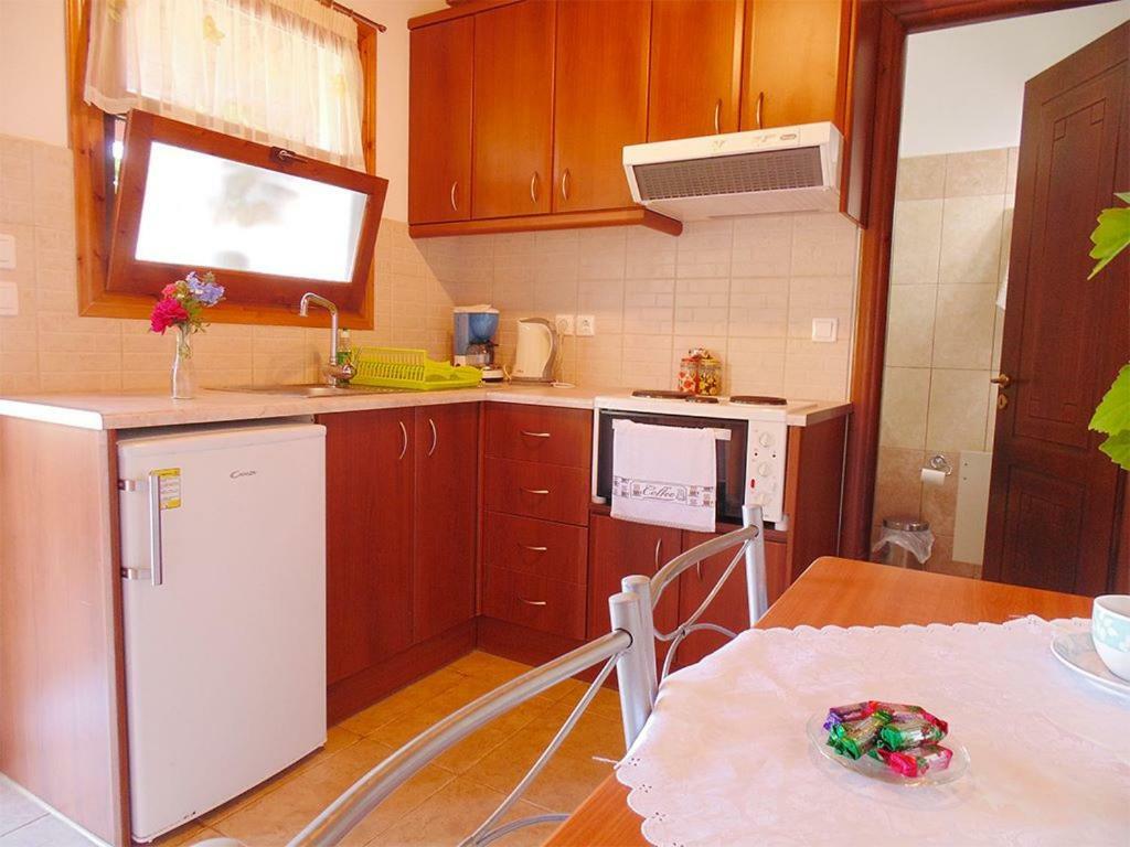 Christinas Lofts Apartamento Ágios Matthaíos Exterior foto